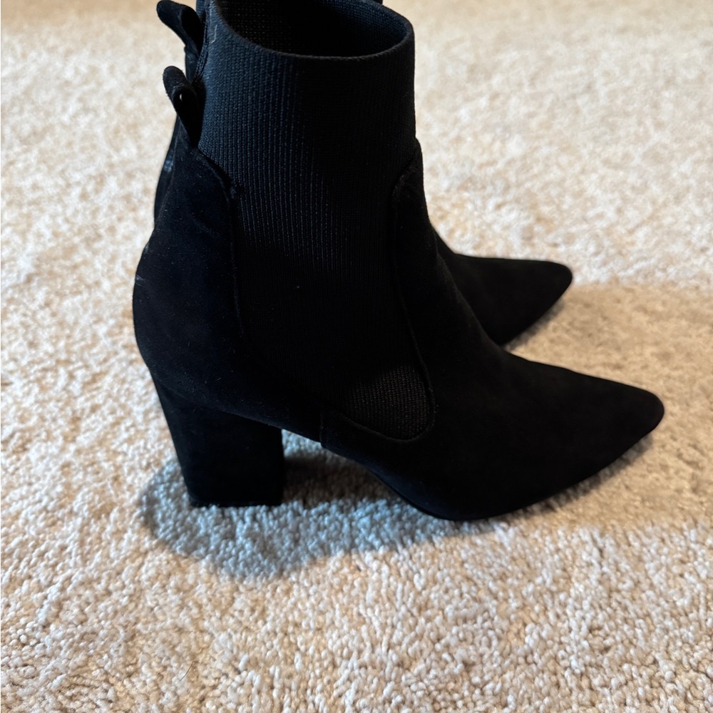 Steve Madden 8.5 Black Booties